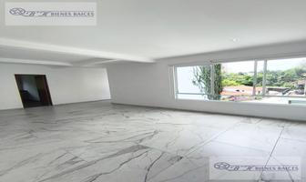 Foto de inmueble en Moderno CON Doble Terraza EN Parte Baja, Col. Lomas de Tecamachalco C.P. 53950, Naucalpan de Juárez