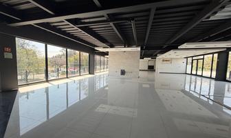 Foto de inmueble en av de los bosques, Col. Lomas de Tecamachalco C.P. 53950, Naucalpan de Juárez