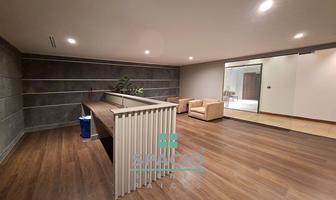 Foto de inmueble en AV. DE LA PALMA, Col. Lomas de las Palmas C.P. 52788, Huixquilucan