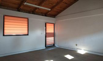 Foto de inmueble en Metepec,  Zona Galerías Metepec, Col. Los Cedros C.P. 52154, Metepec