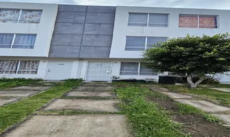 Foto de inmueble en Lago de Zirahuén Vivienda # 18, Col. Los Héroes Chalco III C.P. 56644, Chalco