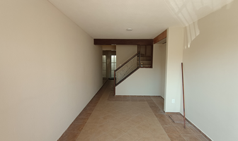 Foto de inmueble en LA VIVIENDA DE INTERES SOCIAL MARCADA CON EL NUMERO 22 DEL LOTE 23 DE LA MANZANA 10 UBICADA EN LA CA, Col. Los Héroes Ozumbilla C.P. 55764, Tecámac