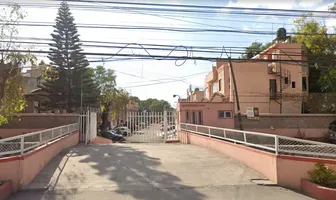 Foto de inmueble en BOULEVARD TULTITLAN #0, Col. Los Reyes C.P. 54915, Tultitlán