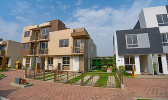 Foto de inmueble en Esquina con, Paseo Bicentenario esquina Paseo Bicentenario, Camino de Sta. María Cuevas S/N, San Mar, Col. Paseos de la Laguna C.P. 55600, Zumpango