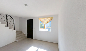 Foto de inmueble en LA VIVIENDA NUMERO 5-A, LOTE 7 SIETE, DE LA MANZANA 16 DIECISEIS, SUJETA AL REGIMEN DE PROPIEDAD EN , Col. Quinta Versalles C.P. 55767, Tecámac