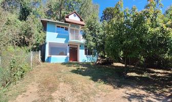 Foto de inmueble en Estradas, Col. Rincón de Estradas C.P. 51207, Valle de Bravo