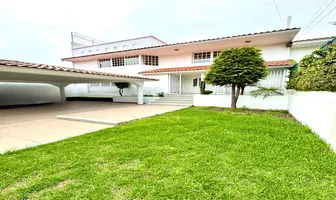 Foto de inmueble en Paseo San Gerardo #132, Col. San Carlos C.P. 52159, Metepec