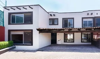 Foto de inmueble en Calle De las Palmas #901, Col. San Jorge Pueblo Nuevo C.P. 52164, Metepec