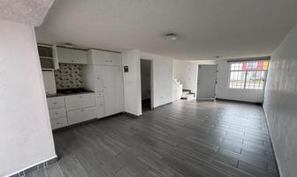 Foto de inmueble en Calle DE Almendros, Zinacantepec #10, Col. San Juan de las Huertas C.P. 51370, Zinacantepec