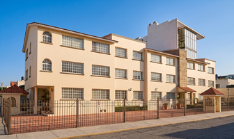 Foto de inmueble en Calle 2 de Abril, Col. San Lucas Tepetlacalco C.P. 54055, Tlalnepantla de Baz