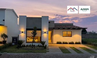 Foto de inmueble en Blvd. Condado del Valle 3214 oriente, 52143 Metepec, Méx., Col. San Miguel Totocuitlapilco C.P. 52143, Metepec