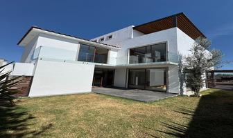 Foto de inmueble en Boulevard Condado Del Valle oriente, Col. San Miguel Totocuitlapilco C.P. 52143, Metepec
