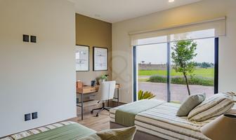 Foto de inmueble en Condado del Valle, Col. San Miguel Totocuitlapilco C.P. 52143, Metepec