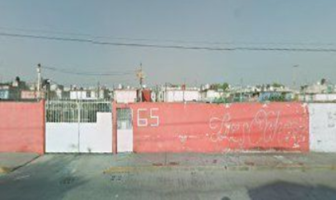 Foto de inmueble en Jorge Jimenez Cantu, Col. San Pablo de las Salinas C.P. 54930, Tultitlán