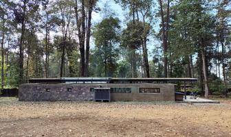 Foto de inmueble en Casa en Venta en el Bosque y 3000m de Terreno | Escritura #999, Col. San Simón el Alto C.P. 51240, Valle de Bravo