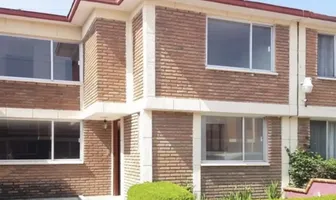 Foto de inmueble en pedro ascencio #112, Col. Santa Cruz C.P. 52140, Metepec