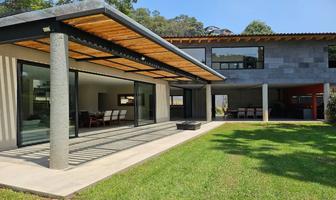 Foto de inmueble en Calle del Manguito, Col. Santa María Ahuacatlan C.P. 51200, Valle de Bravo