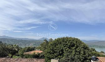 Foto de inmueble en El manguito, Col. Santa María Ahuacatlan C.P. 51200, Valle de Bravo