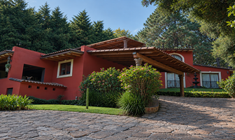 Foto de inmueble en San Mateo Acatitlán, Col. Santa María Ahuacatlan C.P. 51200, Valle de Bravo