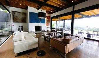 Foto de inmueble en , Col. Santa María Ahuacatlan C.P. 51200, Valle de Bravo