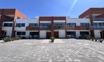 Foto de inmueble en Venta DE Casa Dentro DE Fraccionamiento EN Santa María Magdalena Ocotitlan EN Metepec, Col. Santa María Magdalena Ocotitlán C.P. 52161, Metepec