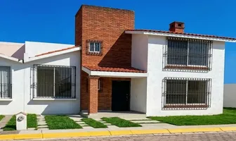 Foto de inmueble en PASEO SAN ISIDRO #332, Col. Santiaguito C.P. 52140, Metepec