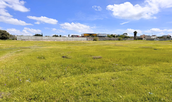 Foto de inmueble en Av. Ejido Teoloyucan, Col. Tlatenco C.P. 54770, Teoloyucan