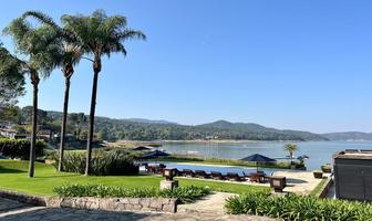 Foto de inmueble en AVÁNDARO, Col. Valle de Bravo C.P. 51200, Valle de Bravo