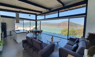 Foto de inmueble en Avándaro, Col. Valle de Bravo C.P. 51200, Valle de Bravo