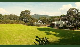 Foto de inmueble en Avandaro, Valle de Bravo, Col. Valle de Bravo C.P. 51200, Valle de Bravo