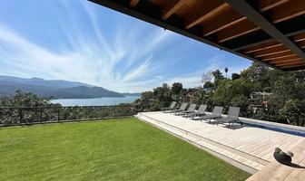 Foto de inmueble en MANGUITO, Col. Valle de Bravo C.P. 51200, Valle de Bravo