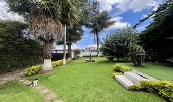 Foto de inmueble en https://www.google.com/maps/place/19°08'53.3"N+100°06'42.6"W/@19.1481457,-100.111824,17z/data=!4m4!3, Col. Valle de Bravo C.P. 51200, Valle de Bravo