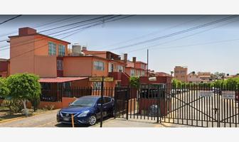 Foto de inmueble en PASEO DE LOS AHUEHUETES #17, Col. Valle del Tenayo C.P. 54147, Tlalnepantla de Baz