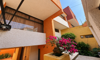 Foto de inmueble en Ac. Pipioltepec, Col. Vista del Valle Sección Bosques C.P. 53296, Naucalpan de Juárez