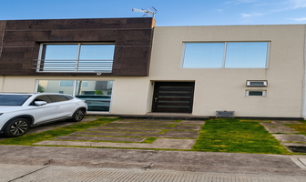 Foto de inmueble en Prolongacion Calle Hermenegildo Galeana, Col. Vitalia San Mateo C.P. 52104, San Mateo Atenco
