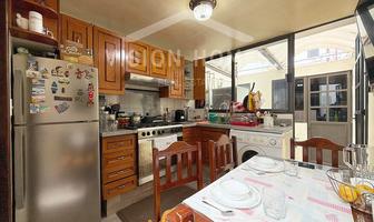 Foto de inmueble en , Col. Viveros de La Loma C.P. 54080, Tlalnepantla de Baz