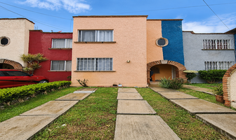 Foto de inmueble en Luis Mireles, Col. Ana Maria Gallaga C.P. 58195, Morelia