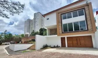 Foto de inmueble en El Pinar, Col. Bosque Monarca C.P. 58350, Morelia