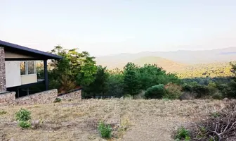 Foto de inmueble en Sin nombre de calle, Col. Bosque Monarca C.P. 58350, Morelia