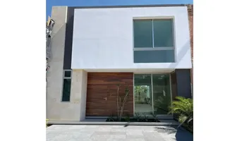 Foto de inmueble en Sin nombre de calle, Col. Bosque Monarca C.P. 58350, Morelia