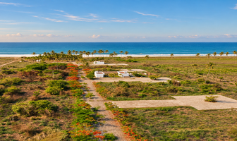Foto de inmueble en Playa Águila, Col. El Mirador C.P. 60977, Lázaro Cárdenas