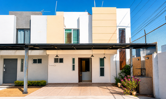 Foto de inmueble en NUMARAN, Col. Hacienda los Viñedos C.P. 58195, Morelia
