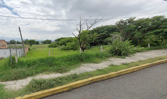 Foto de inmueble en av francisco i. madero poniente, Col. Héroes Republicanos C.P. 58337, Morelia