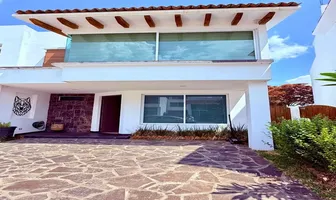 Foto de inmueble en Circuito Los Mirasoles #398, Col. Los Mirasoles C.P. 58095, Morelia