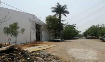 Foto de inmueble en Av. Insurgentes, Col. Nueva C.P. 60673, Apatzingán