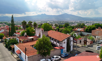 Foto de inmueble en Av. Rey Tangaxoan, Col. Vista Bella C.P. 58090, Morelia