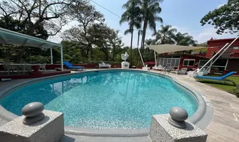 Foto de inmueble en Sin nombre de calle, Col. Acapatzingo C.P. 62493, Cuernavaca