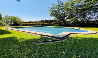 Foto de inmueble en Avenida Cuauhtémoc 56, 62410 Cuernavaca, Morelos , Col. Amatitlán C.P. 62410, Cuernavaca