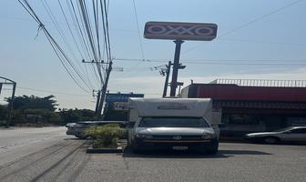 Foto de inmueble en Av. Jiutepec, Col. Atlacomulco C.P. 62560, Jiutepec
