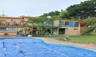 Foto de inmueble en Av. Morelos #S/N, Col. Club de Golf C.P. 62030, Cuernavaca